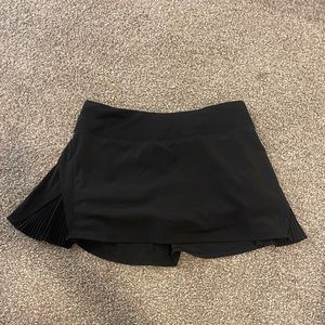Lululemon Play Off the Pleats Tennis Skirt
